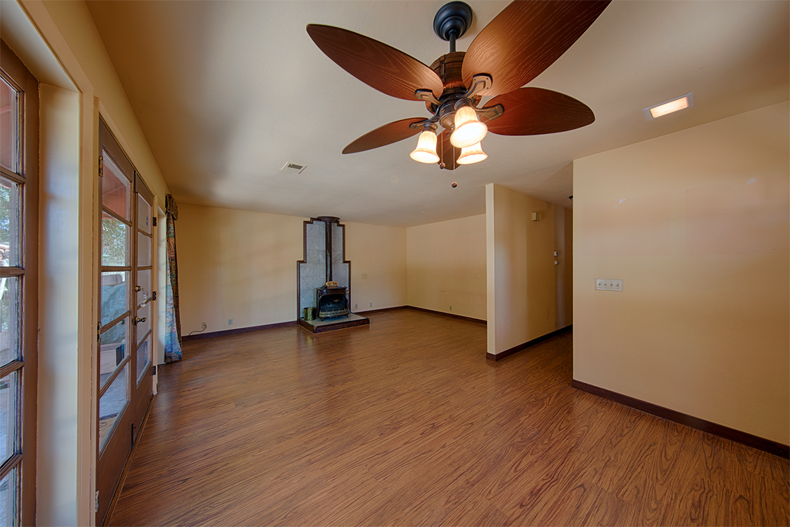 Dining Area (B) Picture - 423 Oak Ave #8, Redwood City 94061 Dining Area (B) picture - 423 Oak Ave #8, Redwood City 94061