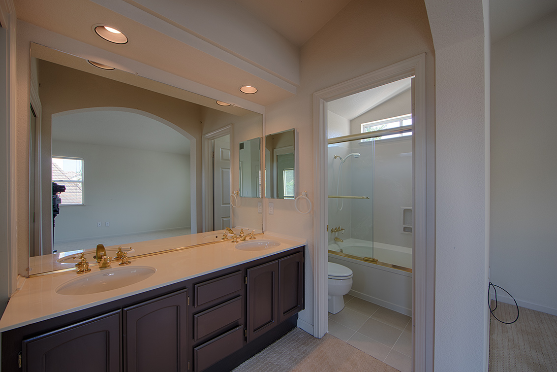 Master Bath (B) Picture - 34295 Mimosa Ter, Fremont 94555 Master Bath (B) picture - 34295 Mimosa Ter, Fremont 94555