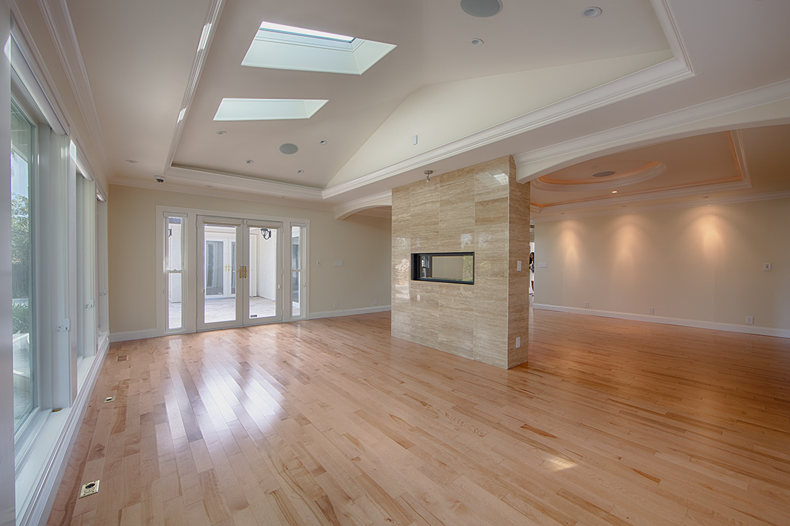 Living Room (B) picture - 799 University Ave, Los Altos 94024