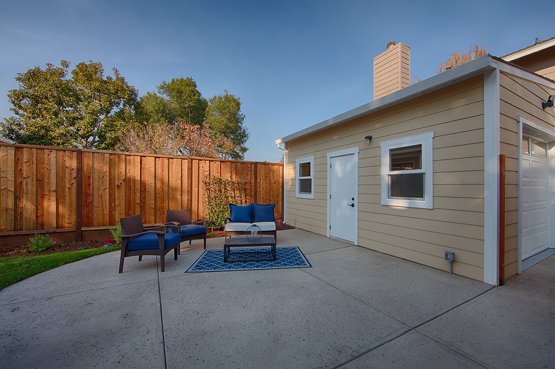 Patio (A) picture - 240 Arlington Rd, Redwood City 94062