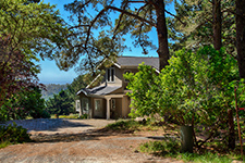 1 quail ct, Woodside
