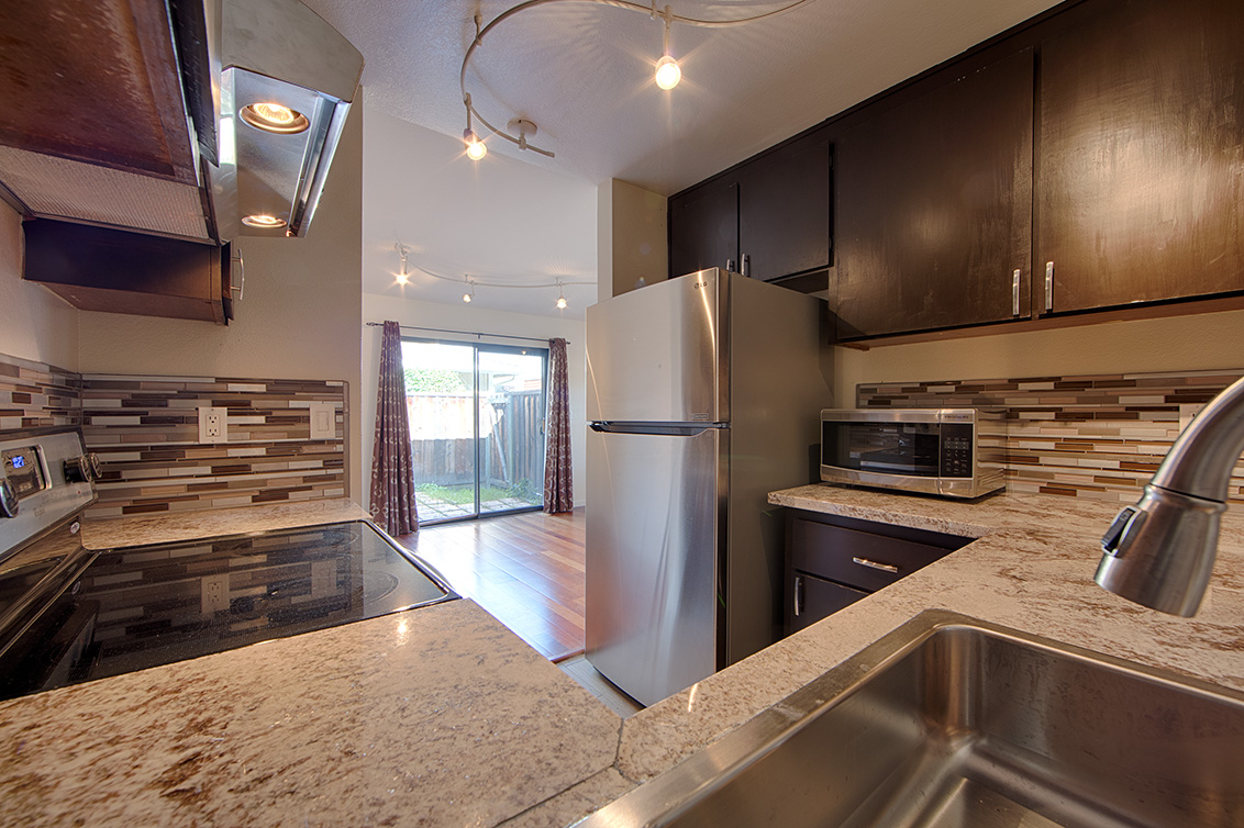 Kitchen (B) picture - 566 Vista Ave, Palo Alto 94306