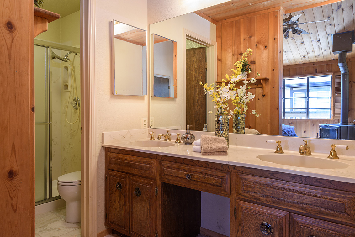 Master Bathroom (A) Picture - 1126 Brewster Ave, Redwood City 94062 Master Bathroom (A) picture - 1126 Brewster Ave, Redwood City 94062