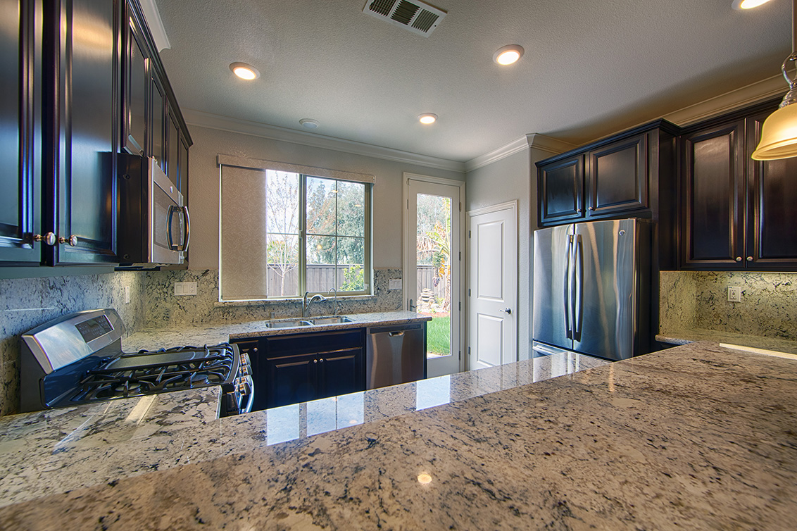 Kitchen - 41559 Casabella Common, Fremont 94539