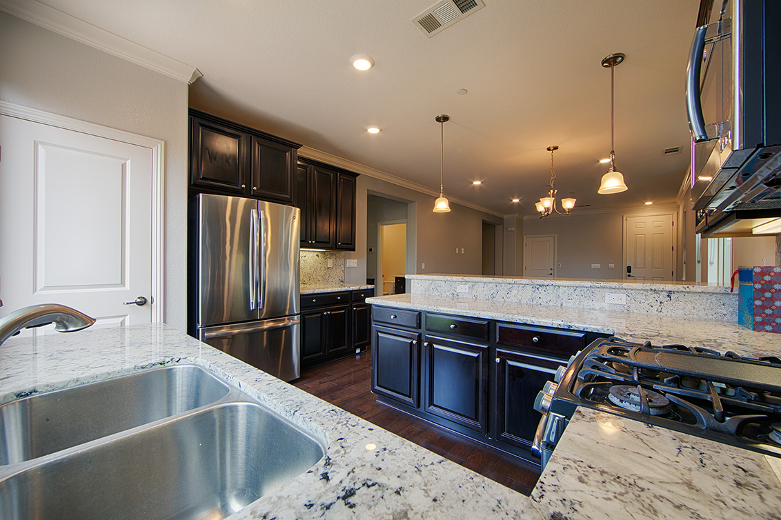 Kitchen (D) picture - 41559 Casabella Common, Fremont 94539