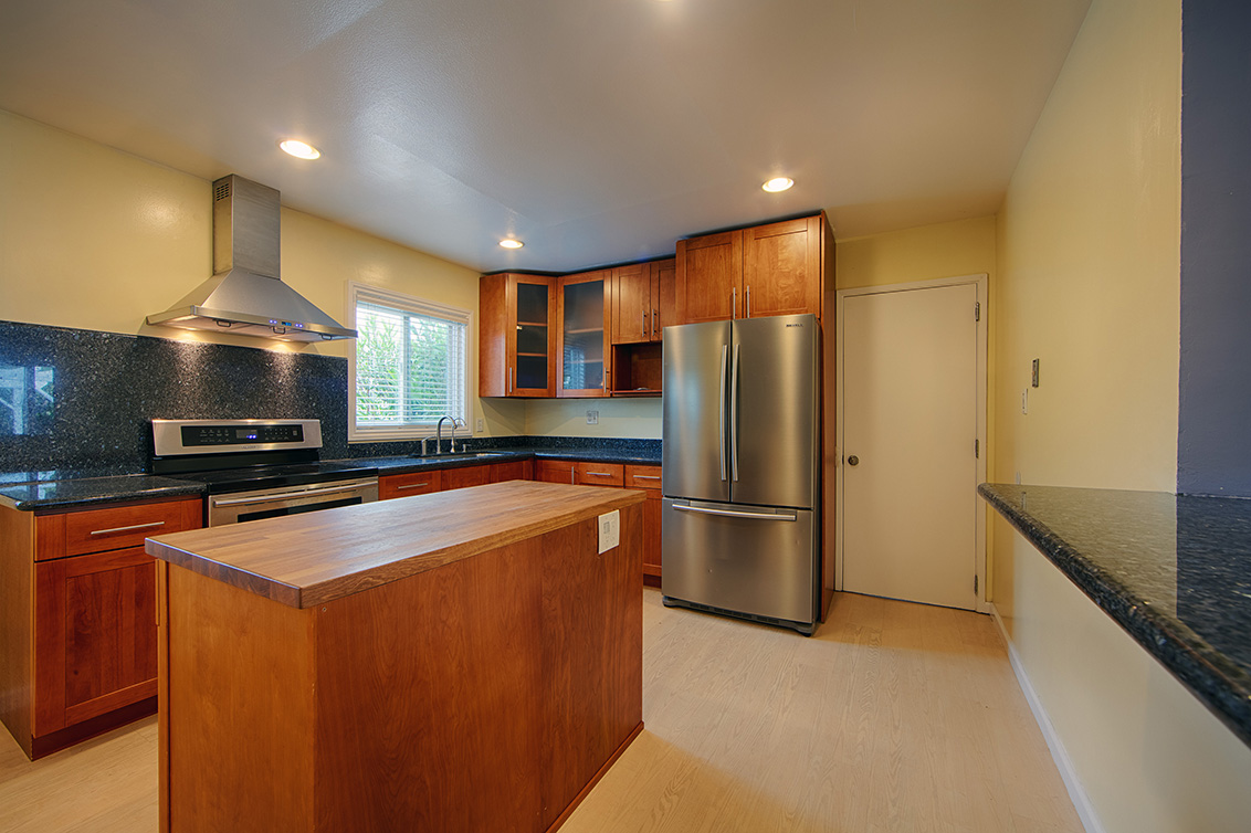 Kitchen (B) picture - 6239 Castillon Dr, Newark 94560