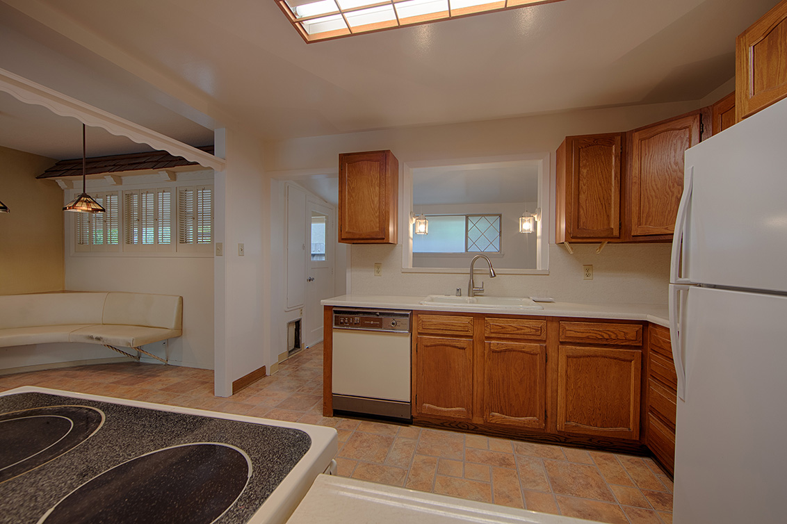 Kitchen (C) Picture - 3111 Cowper St, Palo Alto 94306 Kitchen (C) picture - 3111 Cowper St, Palo Alto 94306