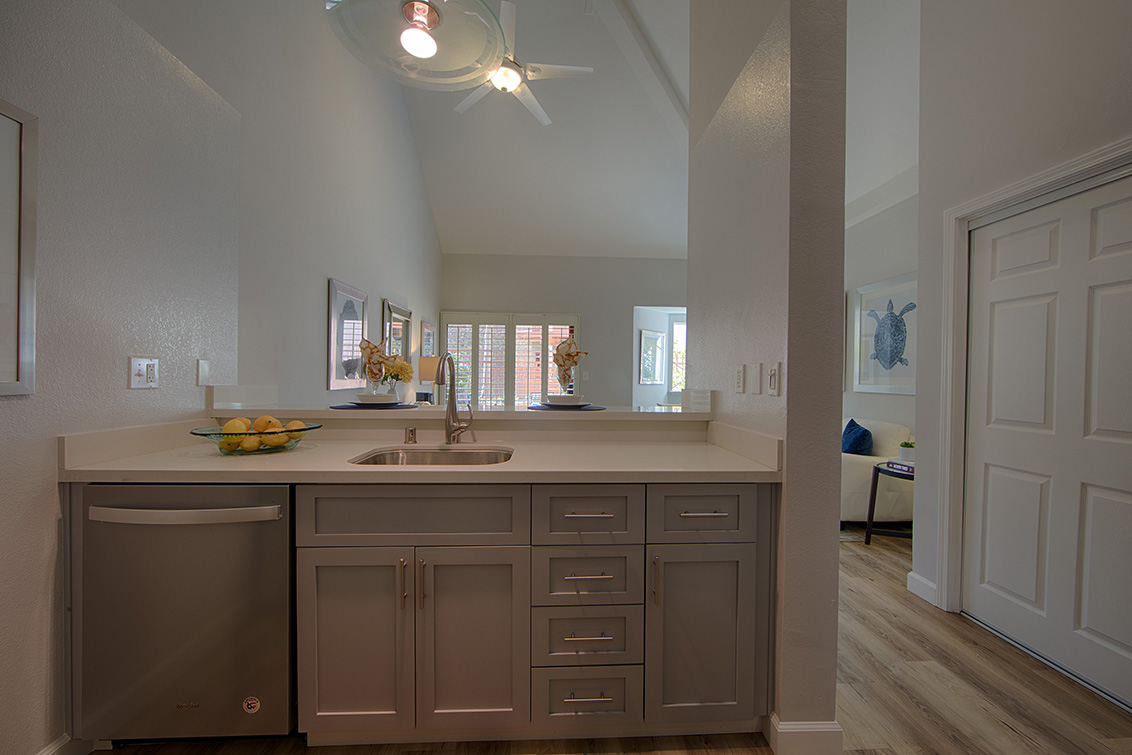 Kitchen (C) Picture - 4151 El Camino Way E, Palo Alto 94306 Kitchen (C) picture - 4151 El Camino Way E, Palo Alto 94306