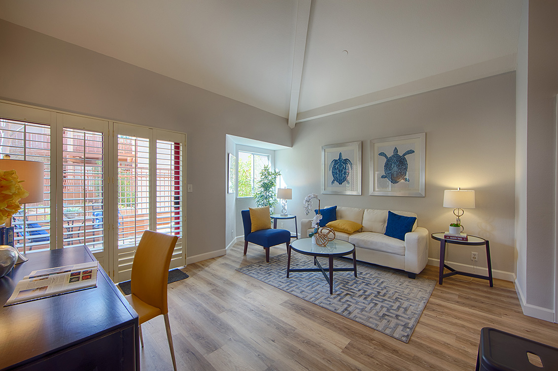 Living Room (B) picture - 4151 El Camino Way E, Palo Alto 94306