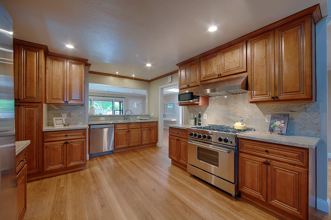 Kitchen (C) picture - 4123 Fair Oaks Ave, Menlo Park 94025