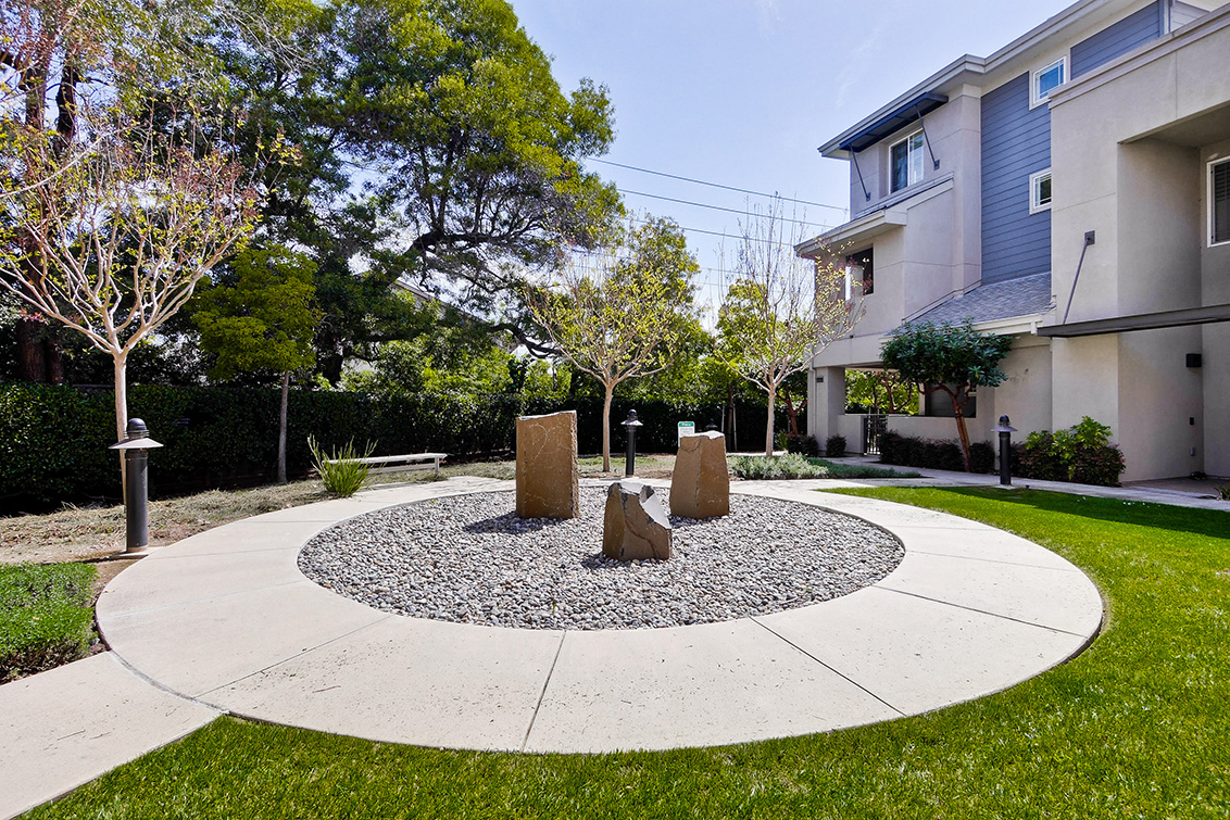 Community (F) picture - 3732 Feather Ln, Palo Alto 94303