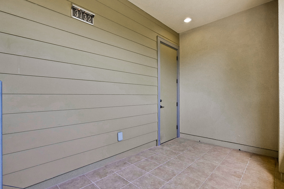 Front Patio (B) picture - 3732 Feather Ln, Palo Alto 94303