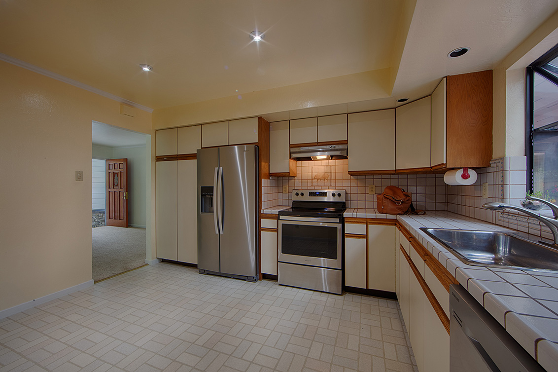 Kitchen (C) picture - 411 Grayson Ct, Menlo Park 94025