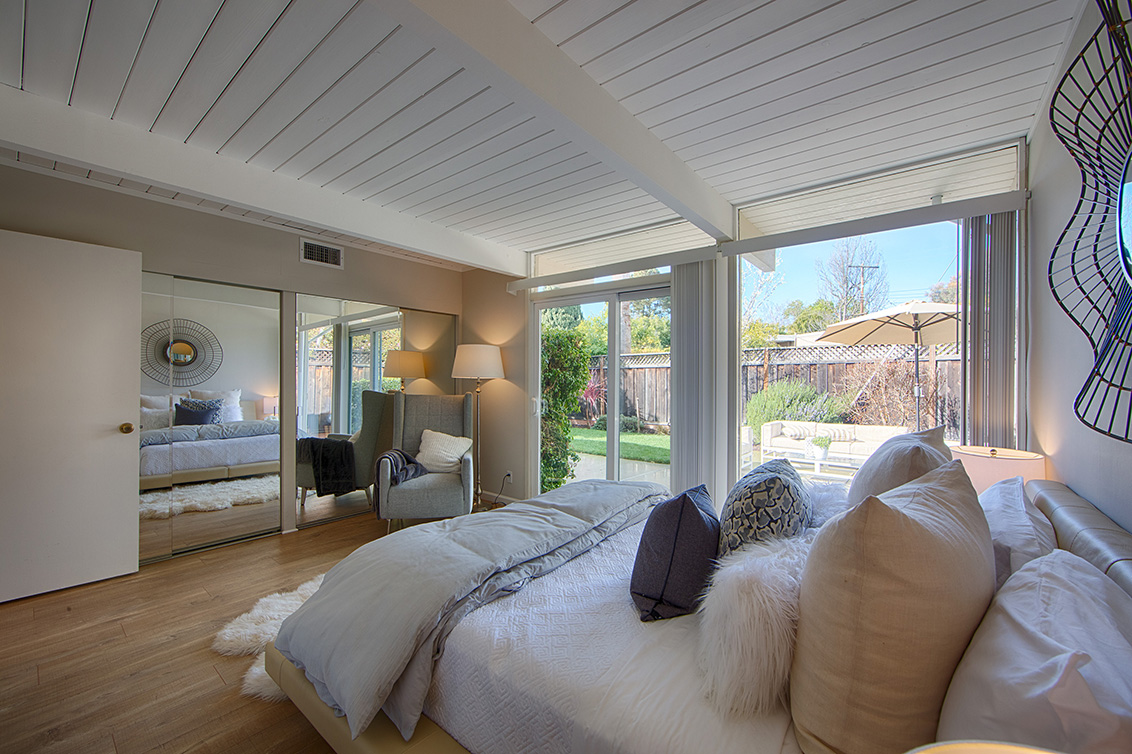 Master Bedroom (B) picture - 3432 Greer Rd, Palo Alto 94303