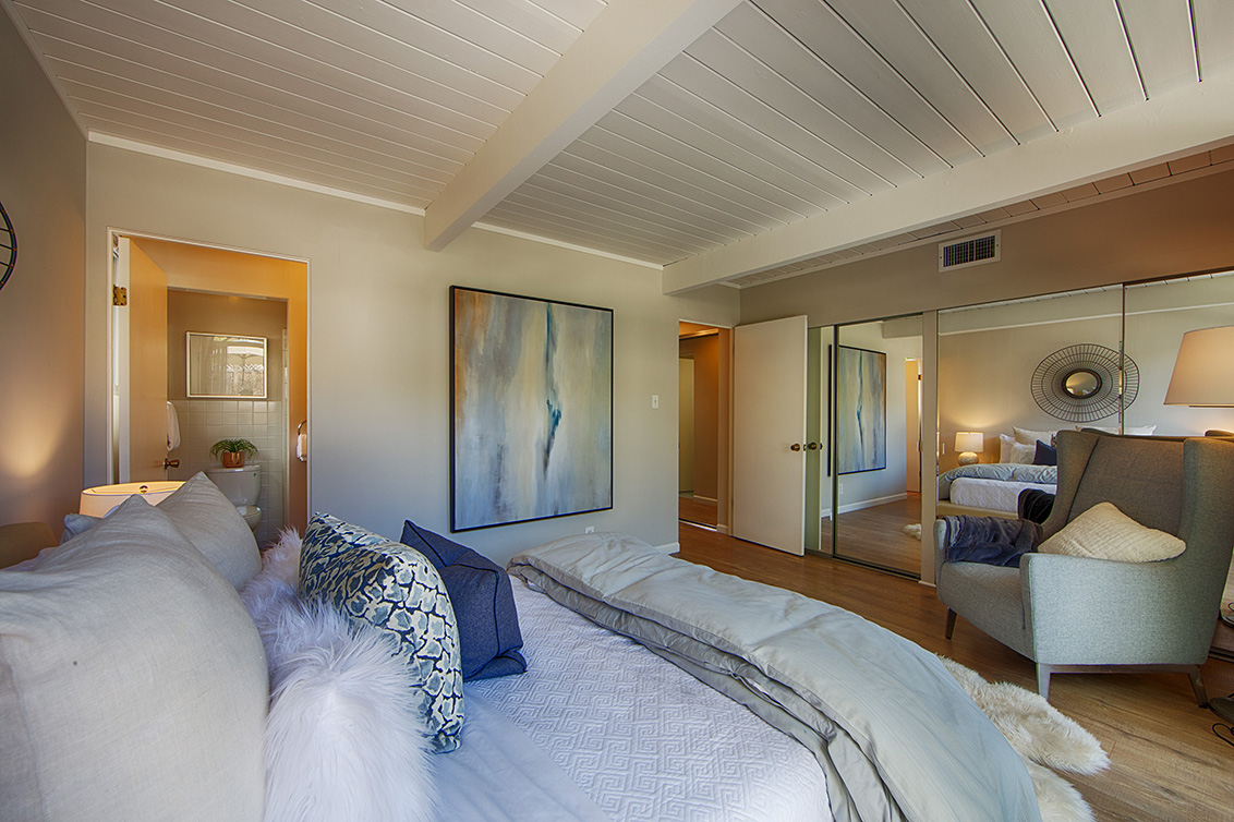 Master Bedroom (C) picture - 3432 Greer Rd, Palo Alto 94303
