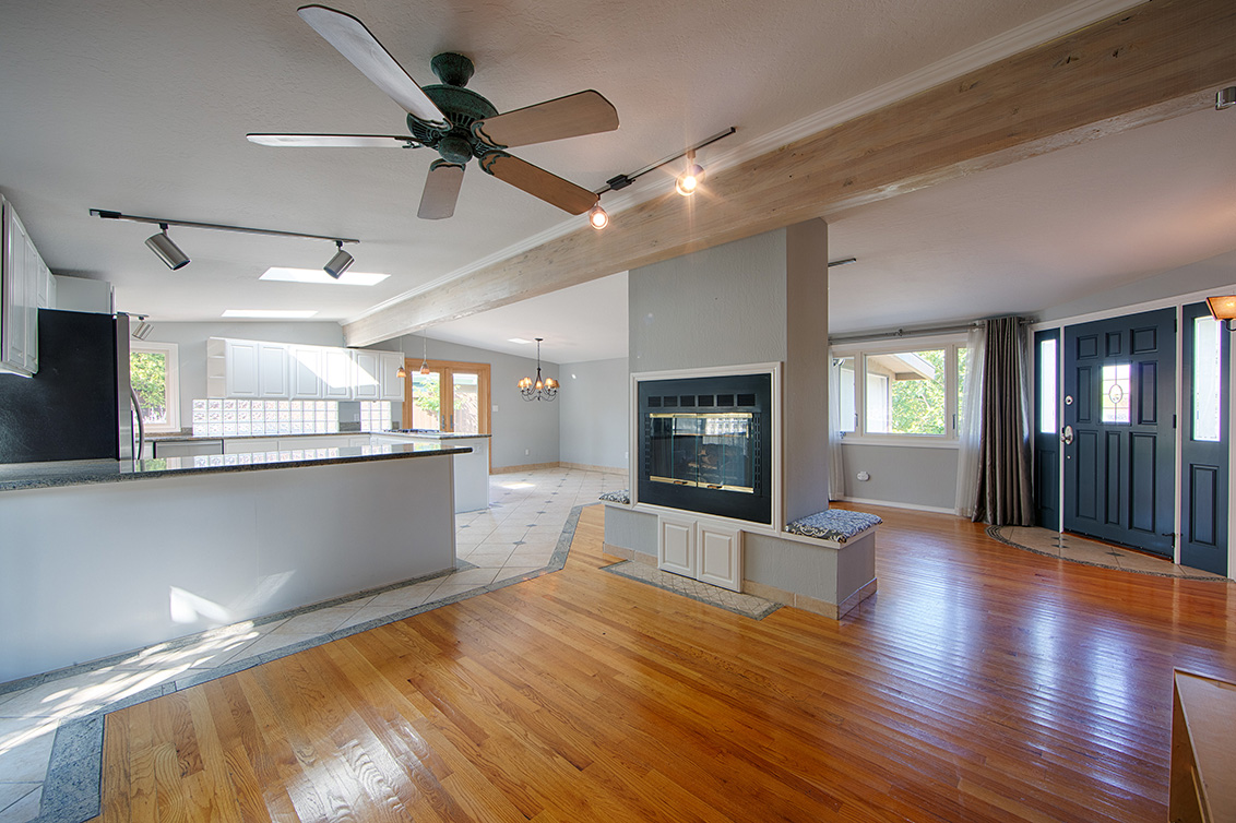 Family Room (C) picture - 2311 Jewell Pl, Mountain View 94043