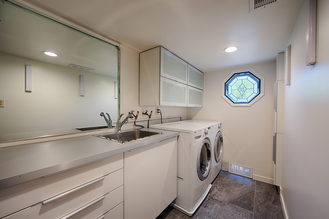 Downstairs Laundry (A) picture - 3921 Kingridge Dr, San Mateo 94403