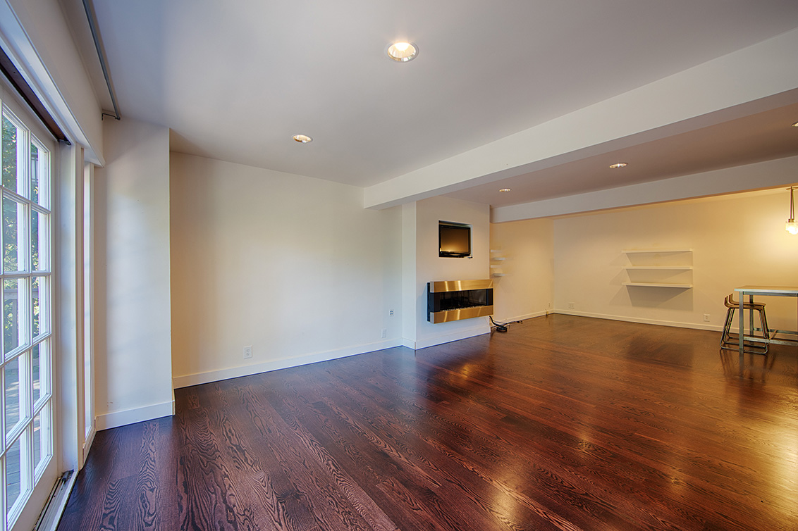 Downstairs Living Room (D) picture - 3921 Kingridge Dr, San Mateo 94403