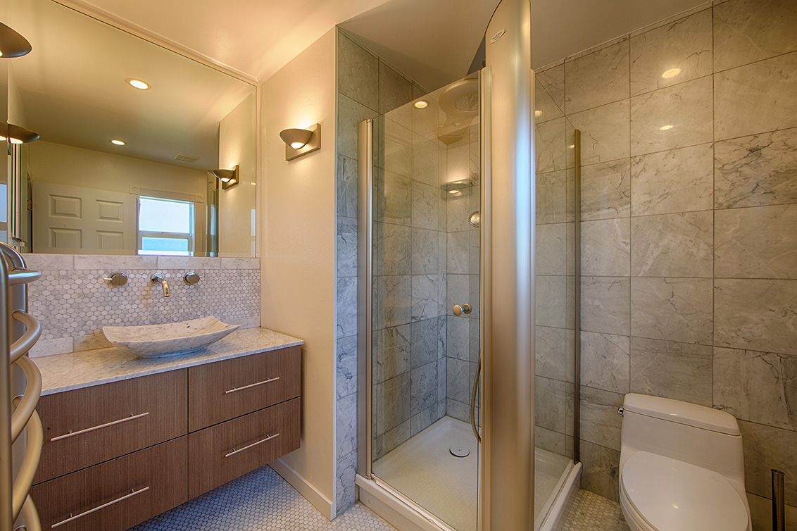 Master Bath (A) picture - 3921 Kingridge Dr, San Mateo 94403