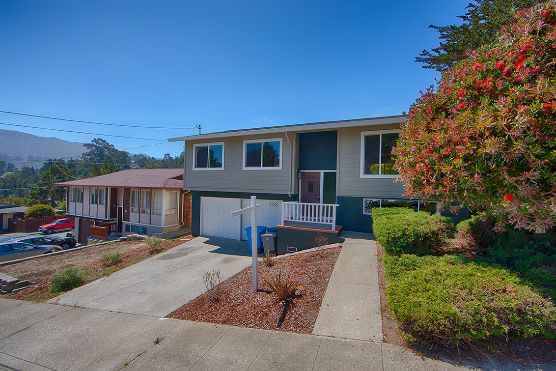 Bayberry Cir - Pacifica