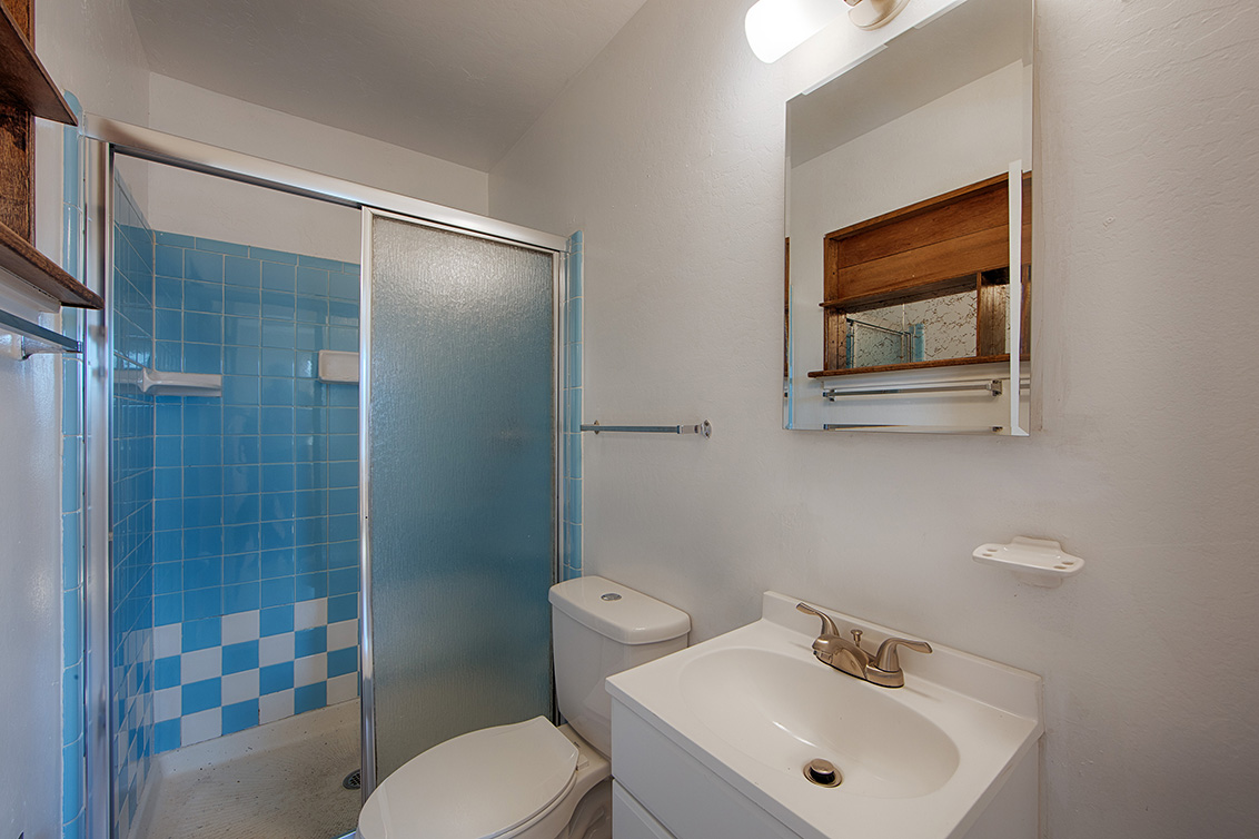 Master Bath (A) Picture - 1288 Lerida Way, Pacifica 94044 Master Bath (A) picture - 1288 Lerida Way, Pacifica 94044