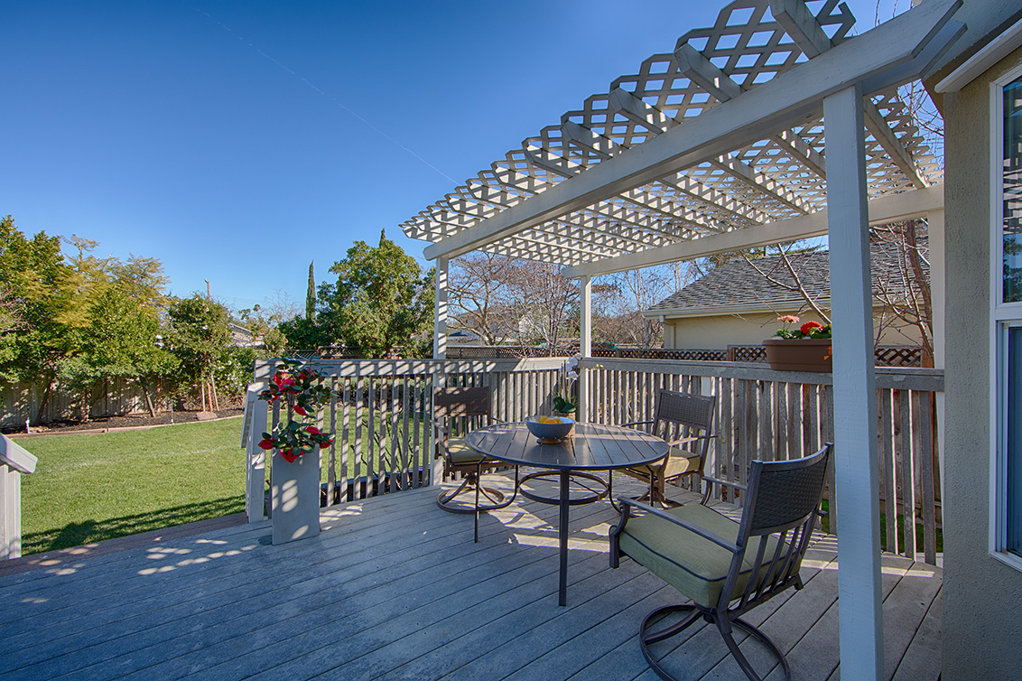 Deck (A) picture - 15612 Linda Ave, Los Gatos 95032