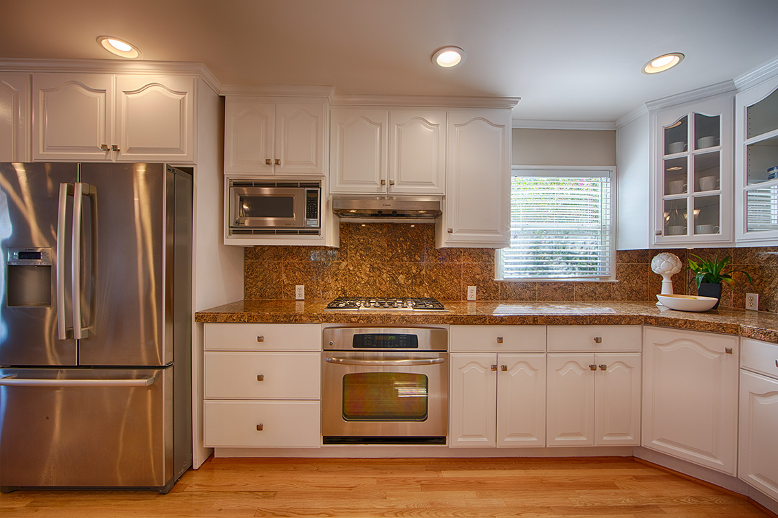 Kitchen (E) Picture - 15612 Linda Ave, Los Gatos 95032 Kitchen (E) picture - 15612 Linda Ave, Los Gatos 95032