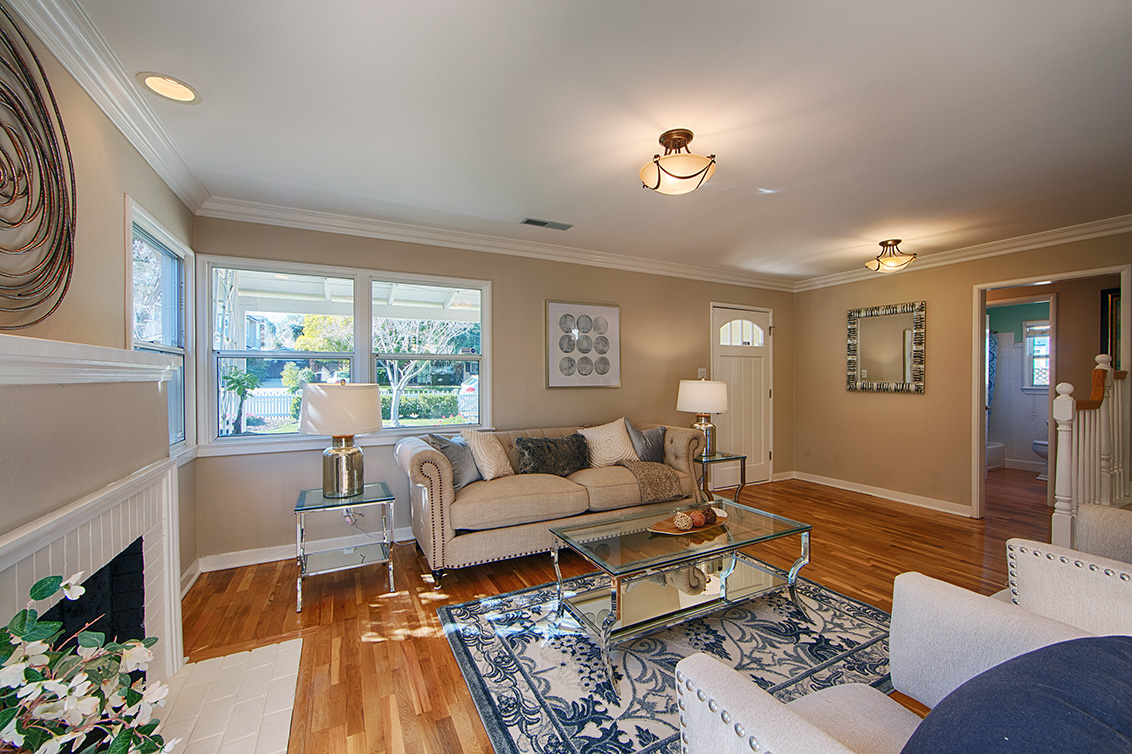 Living Room (C) Picture - 15612 Linda Ave, Los Gatos 95032 Living Room (C) picture - 15612 Linda Ave, Los Gatos 95032