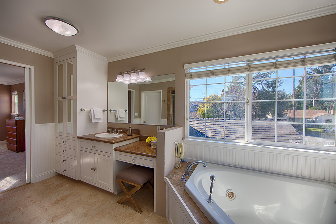 Master Bath (C) Picture - 15612 Linda Ave, Los Gatos 95032 Master Bath (C) picture - 15612 Linda Ave, Los Gatos 95032