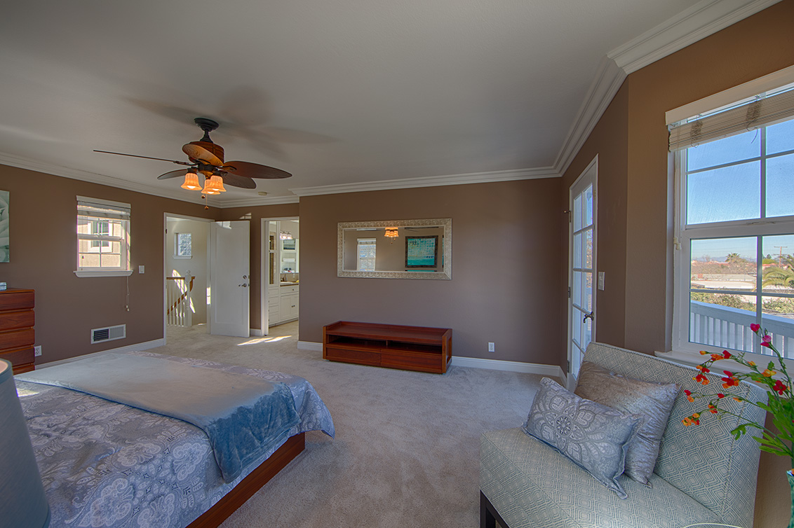 Master Bedroom (C) picture - 15612 Linda Ave, Los Gatos 95032