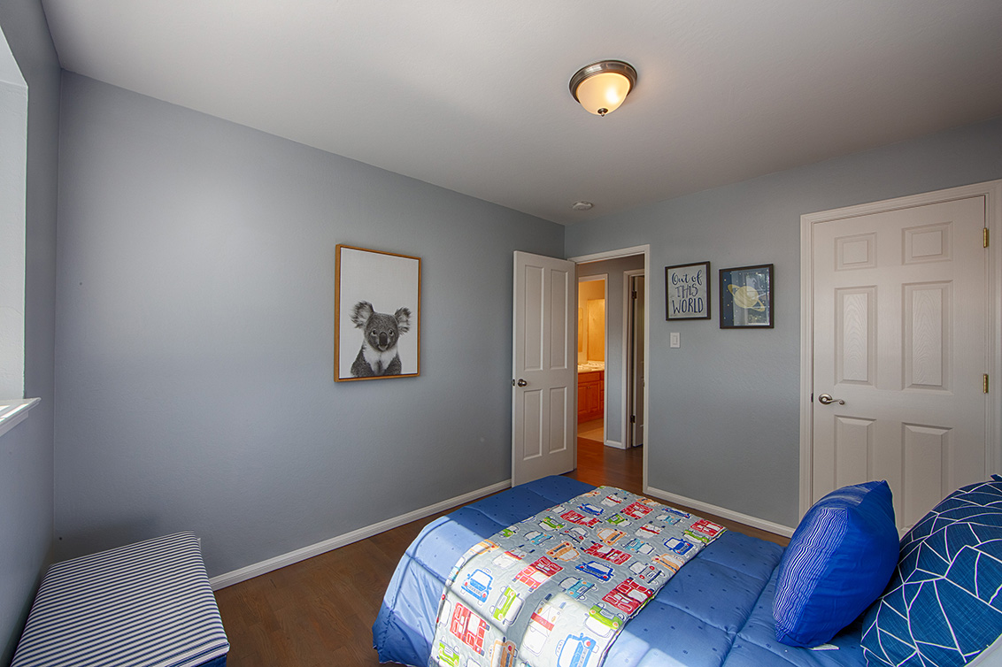 Bedroom 3 (C) picture - 3283 Lindenoaks Dr, San Jose 95117