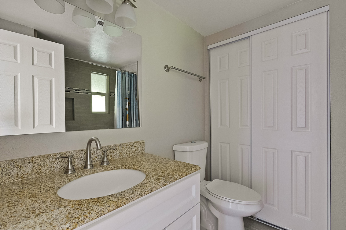 Bathroom 2 (A) picture - 2787 Mauricia Ave B, Santa Clara 95051
