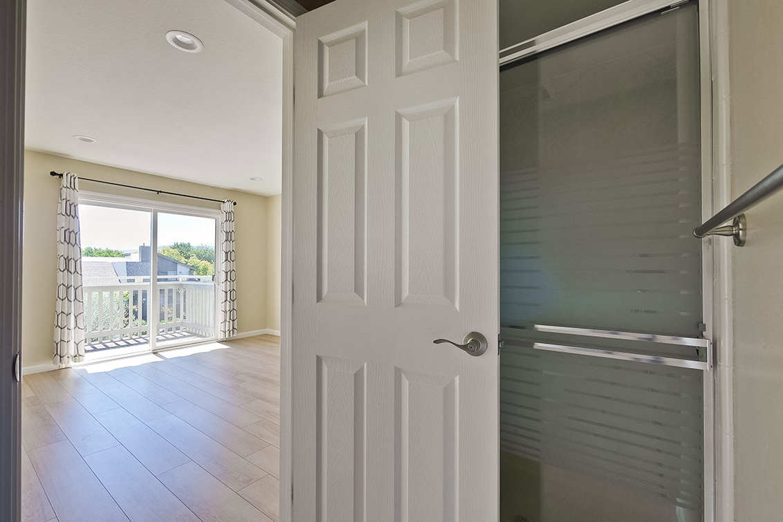Master Bathroom (B) picture - 2787 Mauricia Ave B, Santa Clara 95051