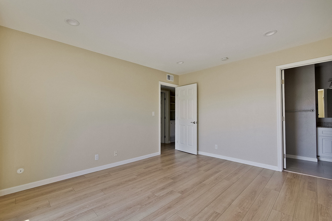 Master Bedroom (C) picture - 2787 Mauricia Ave B, Santa Clara 95051