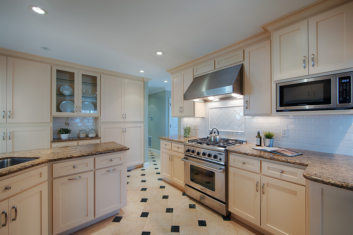 Kitchen (B) Picture - 3524 Michael Dr, San Mateo 94403 Kitchen (B) picture - 3524 Michael Dr, San Mateo 94403