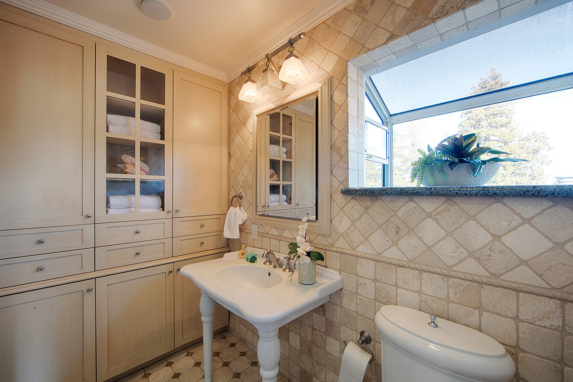 Master Bath (B) picture - 3524 Michael Dr, San Mateo 94403