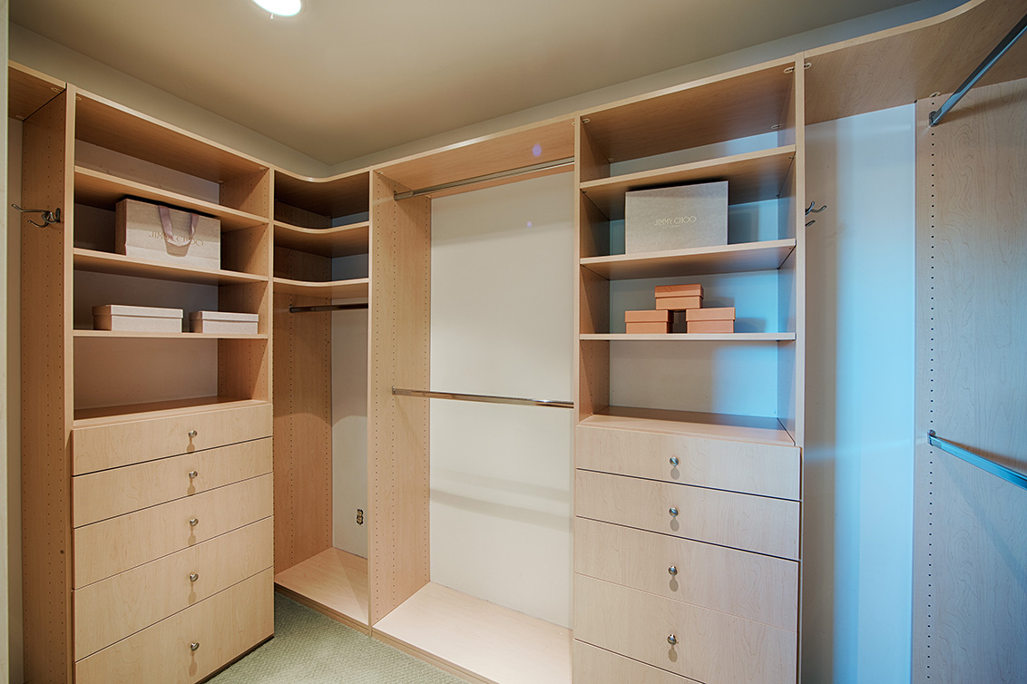 Master Closet (A) picture - 3524 Michael Dr, San Mateo 94403