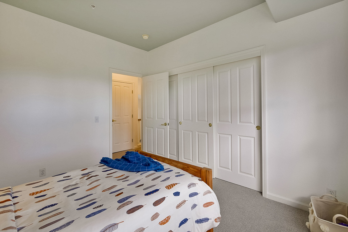 Bedroom 3 (C) picture - 127 Montelena Ct, Mountain View 94040