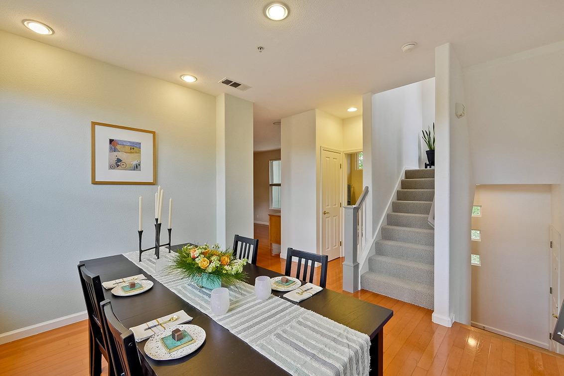 Dining Room (D) picture - 127 Montelena Ct, Mountain View 94040