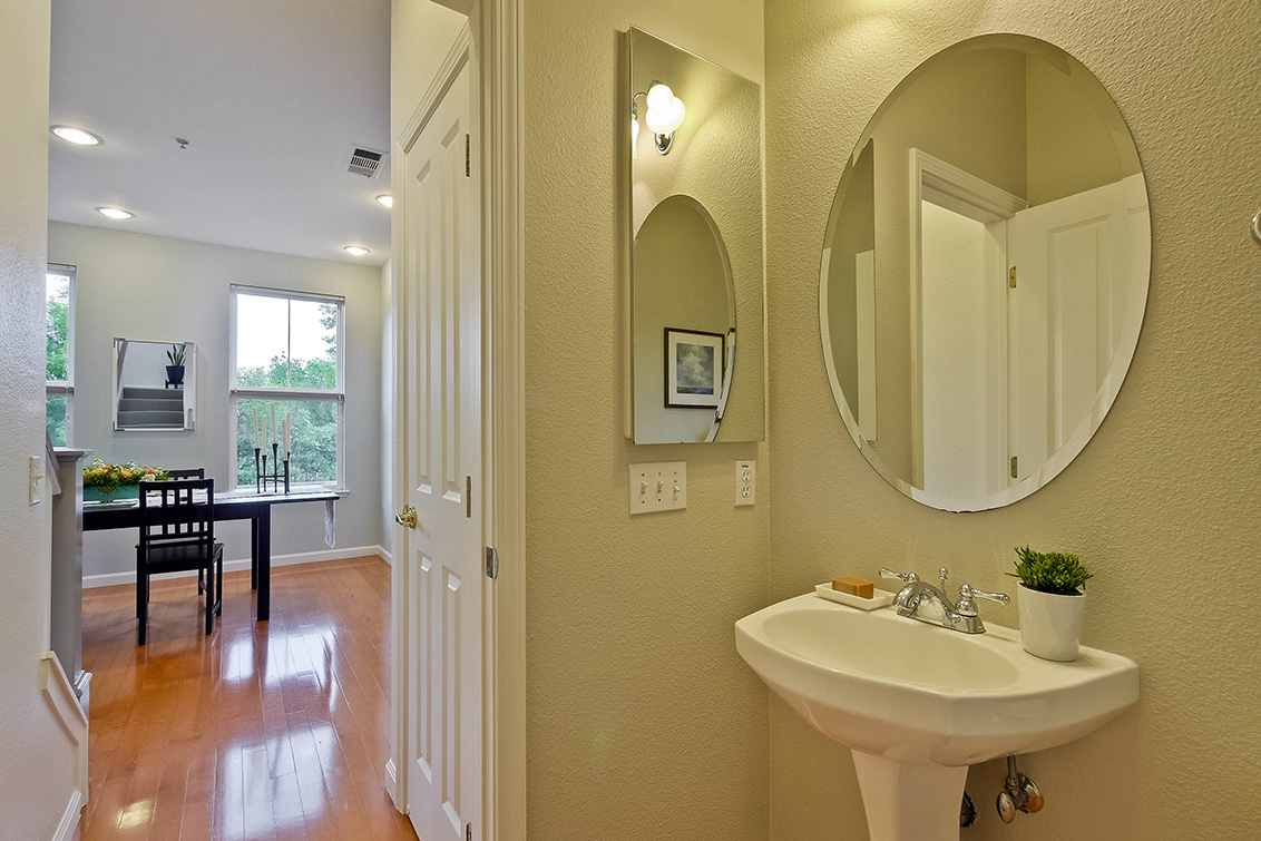 Half Bath (B) Picture - 127 Montelena Ct, Mountain View 94040 Half Bath (B) picture - 127 Montelena Ct, Mountain View 94040