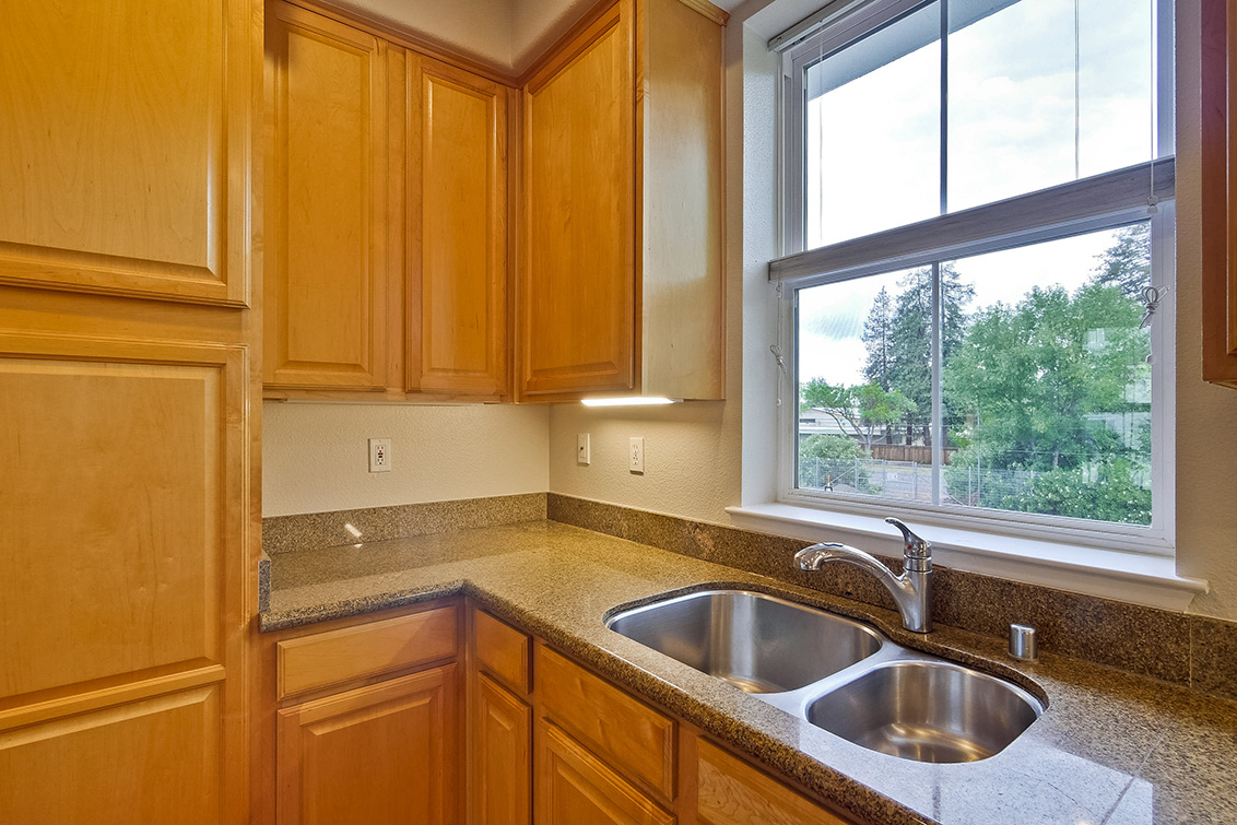 Kitchen (F) Picture - 127 Montelena Ct, Mountain View 94040 Kitchen (F) picture - 127 Montelena Ct, Mountain View 94040