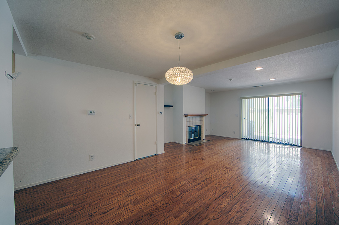 Living Room (B) picture - 36871 Newark Blvd C, Newark 94560