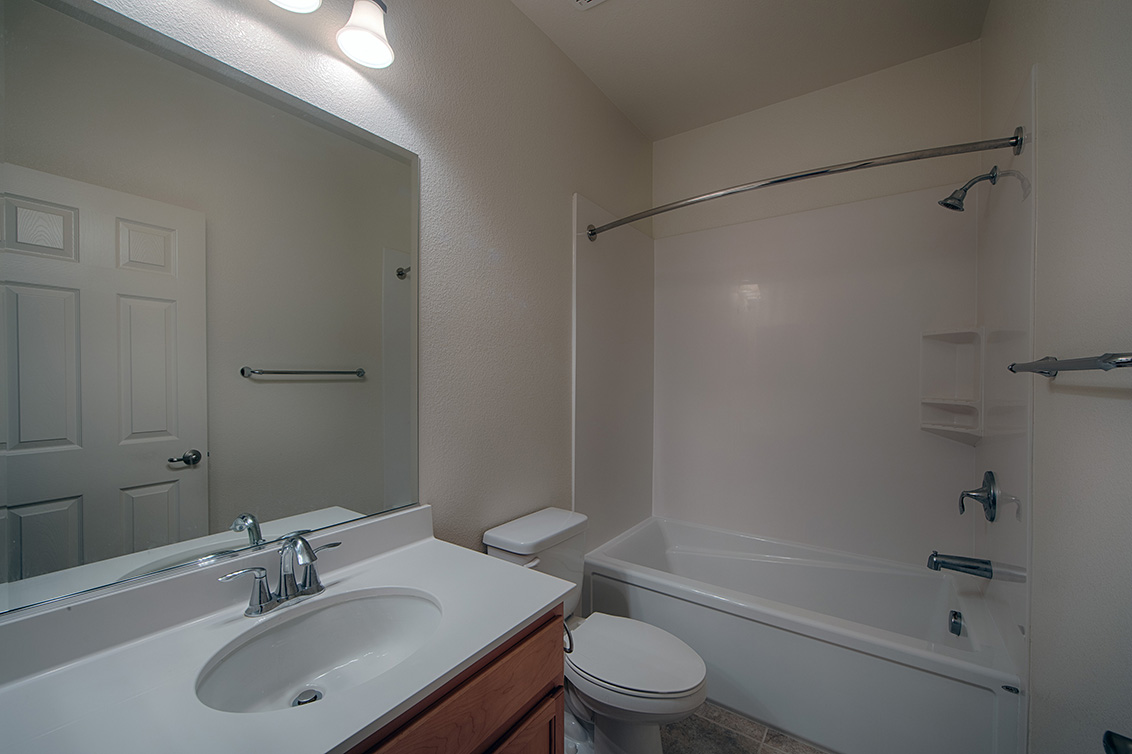 Bathroom 2 (A) Picture - 158 Newbury St, Milpitas 95035 Bathroom 2 (A) picture - 158 Newbury St, Milpitas 95035