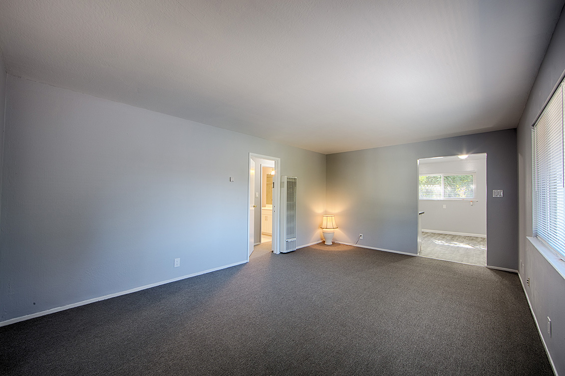 Living Room - 261 Oak St, Mountain View 94041