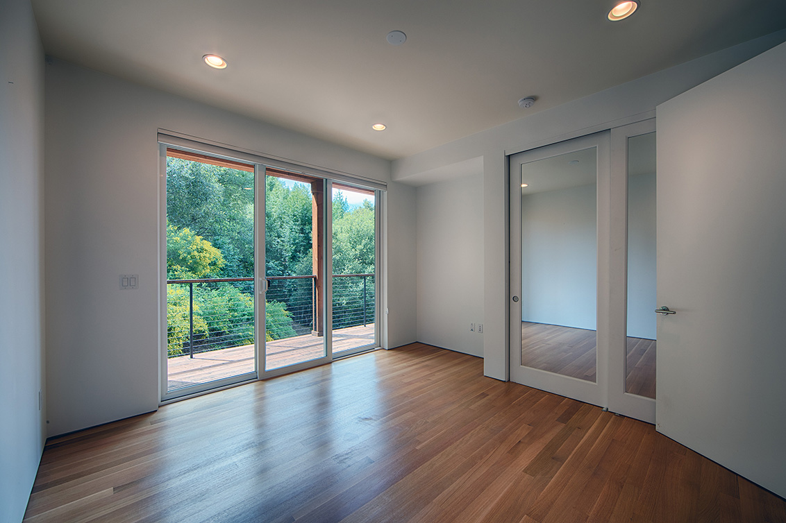Bedroom 2 (B) picture - 16860 Quarry Rd, Los Gatos 95030
