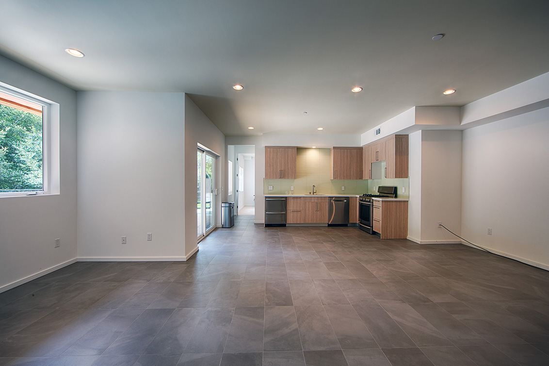 Downstairs Great Room (B) picture - 16860 Quarry Rd, Los Gatos 95030
