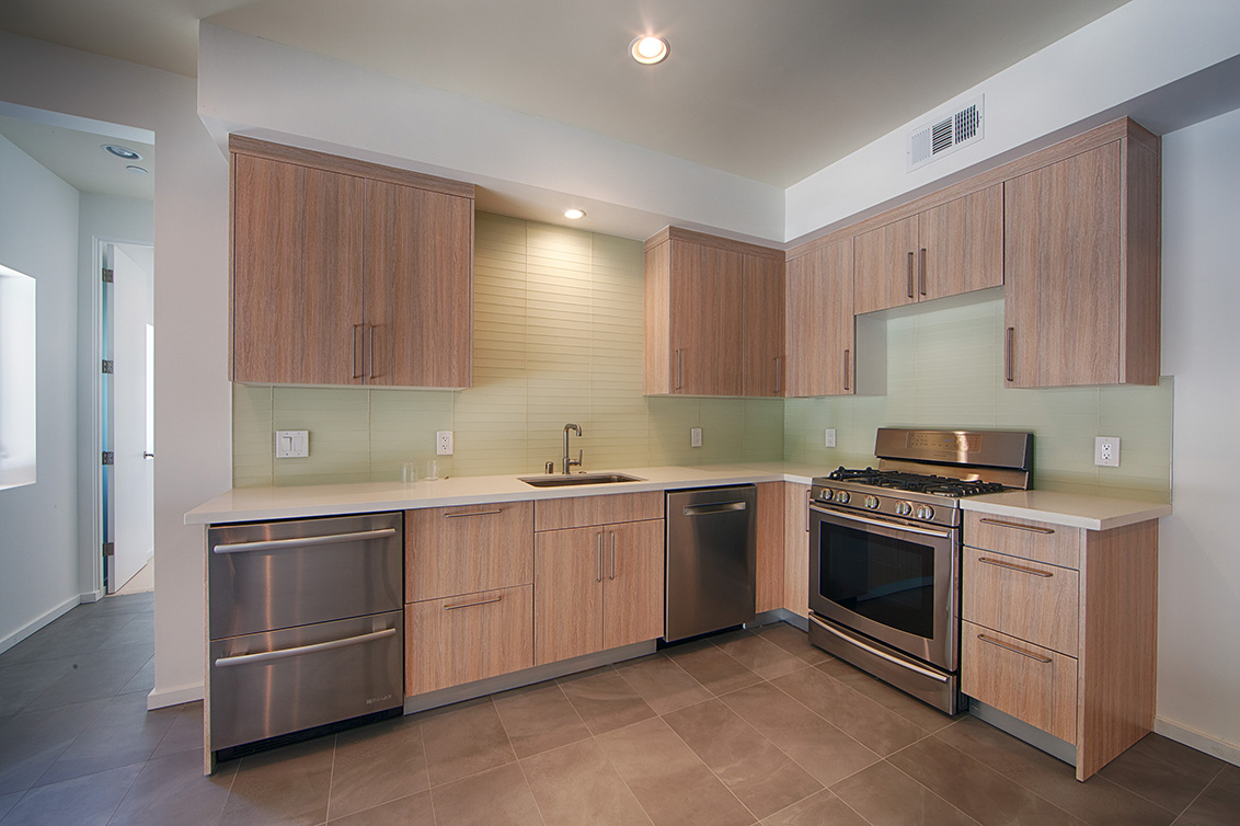 Downstairs Kitchen (A) picture - 16860 Quarry Rd, Los Gatos 95030