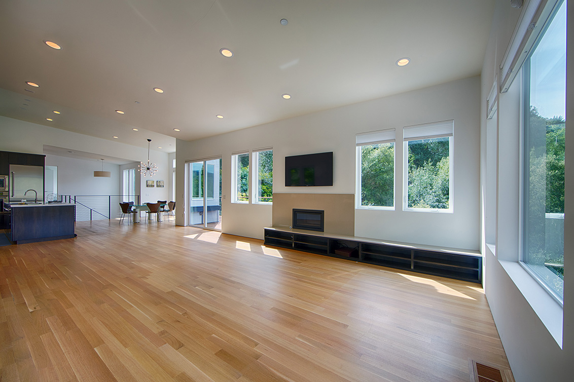 Living Room (B) picture - 16860 Quarry Rd, Los Gatos 95030