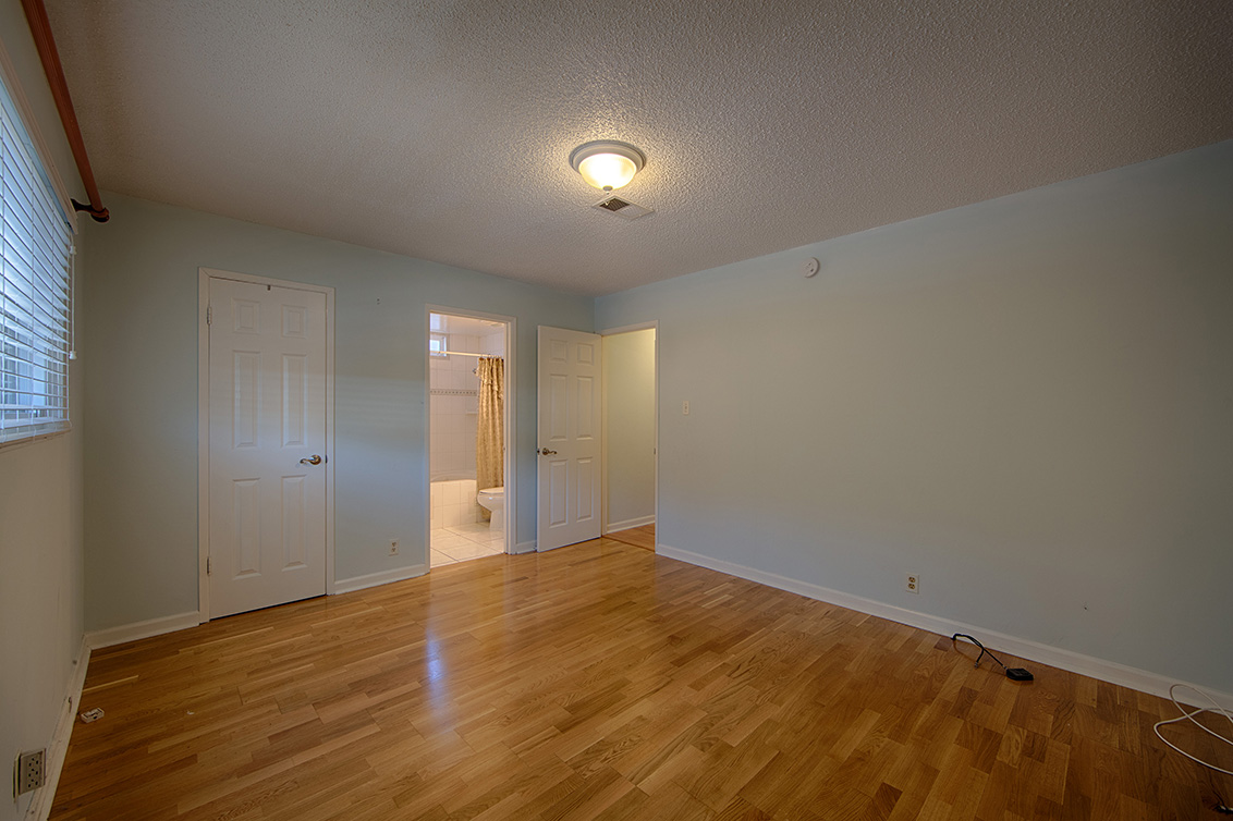Master Bedroom (C) picture - 1723 Queens Crossing Dr, San Jose 95132