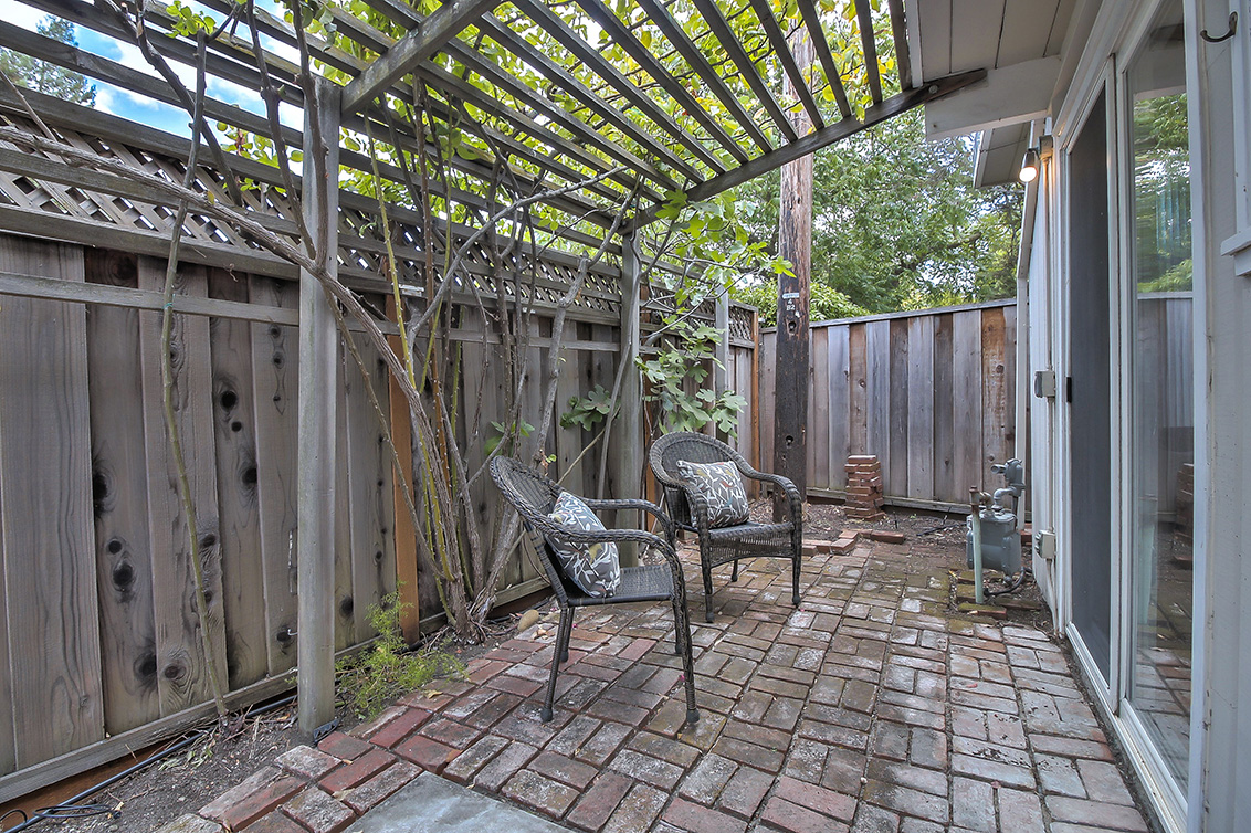Sideyard (B) Picture - 3753 Starr King Cir, Palo Alto 94306 Sideyard (B) picture - 3753 Starr King Cir, Palo Alto 94306